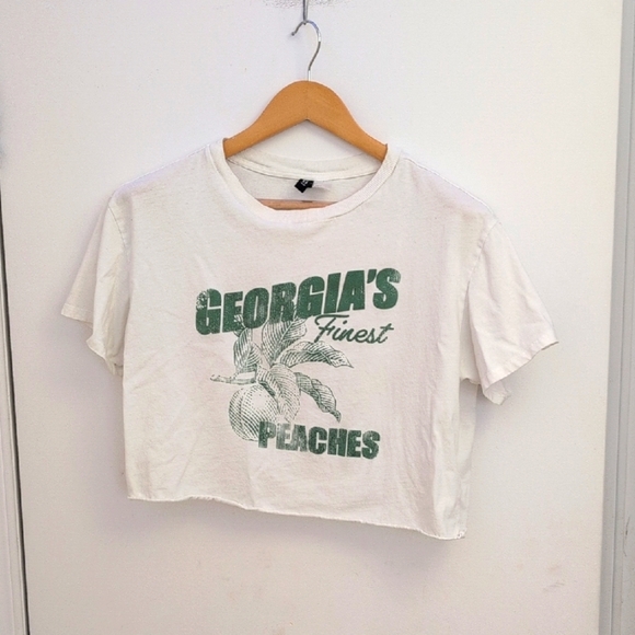 H&M Tops - H&MWhite Graphic Crop Top size large